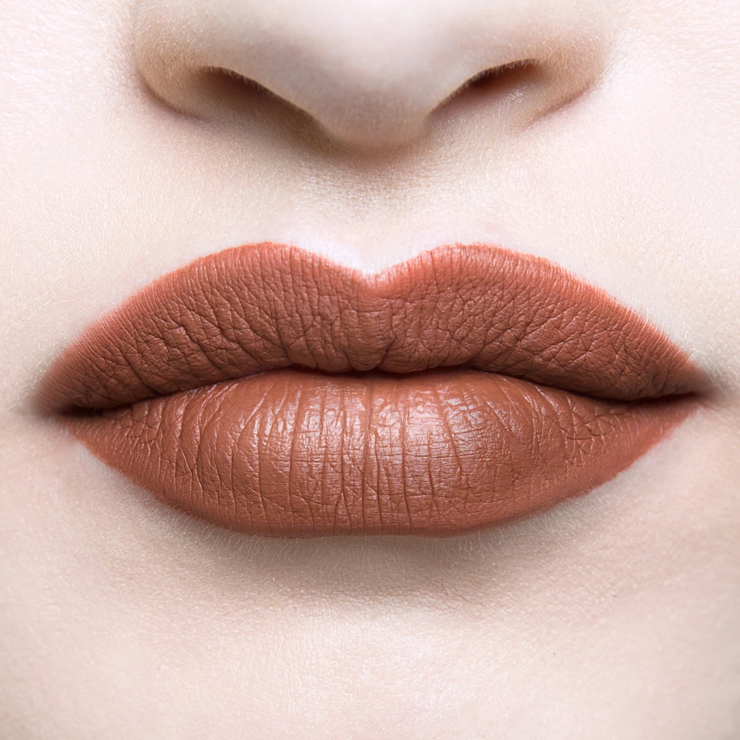 Matte Liquid Lipstick Intrigue - Image 3