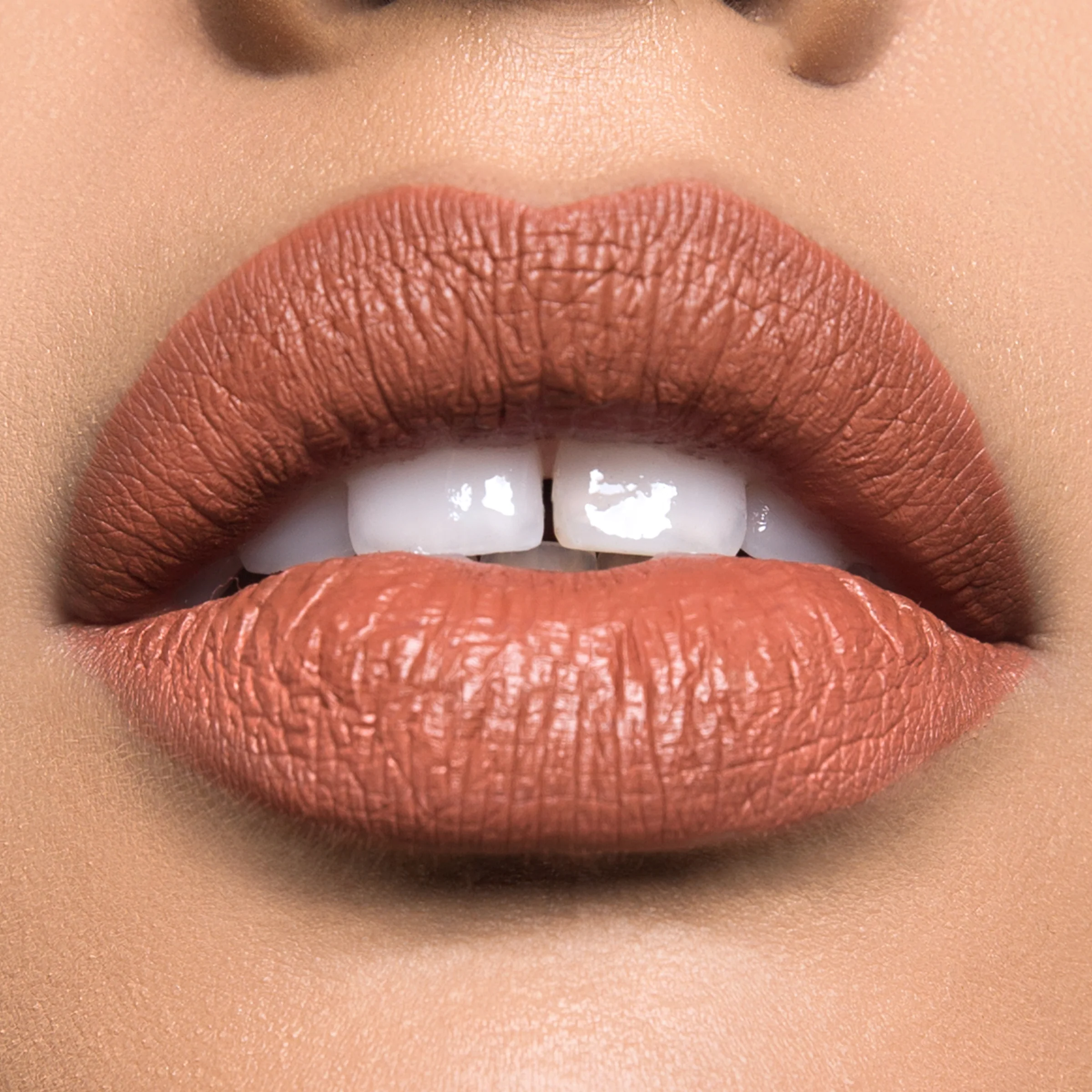 Matte Liquid Lipstick Intrigue - Image 4